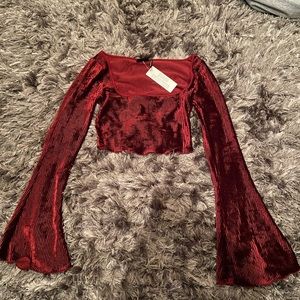 URBAN OUTFITTERS cropped long sleeve